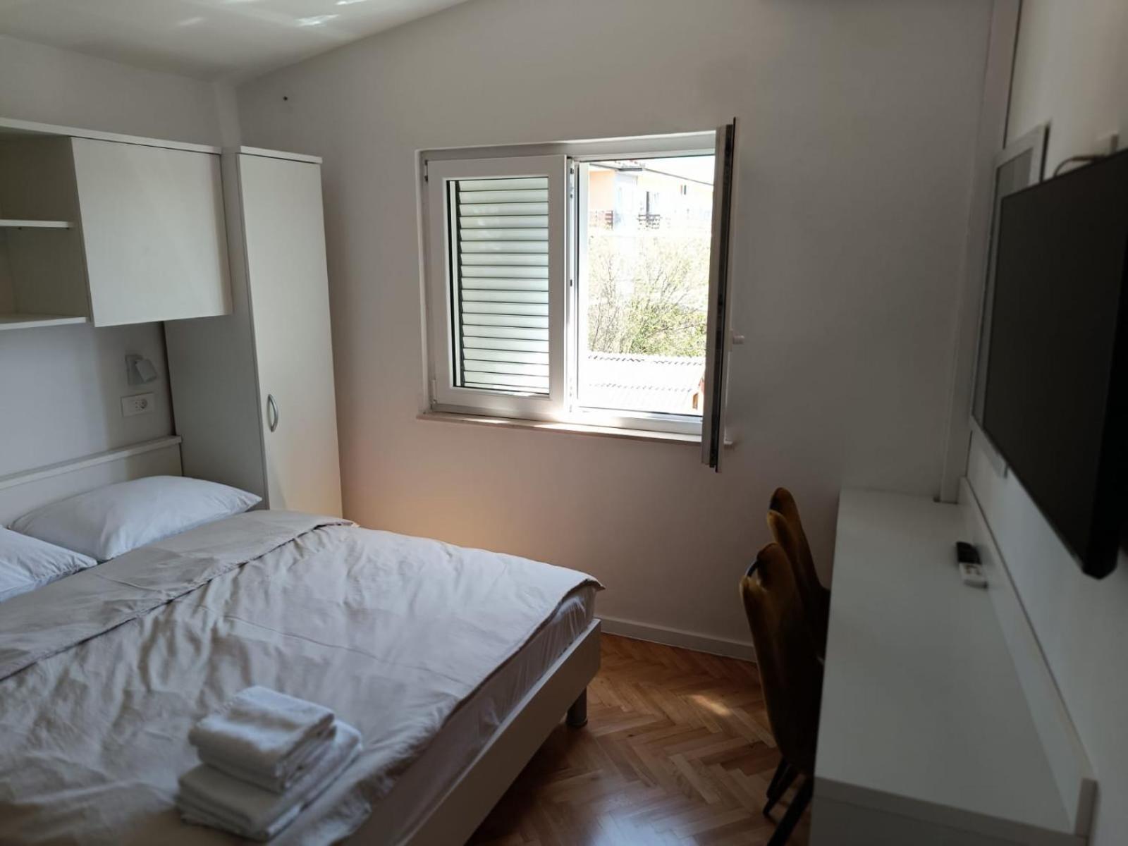 Diana Rooms And Apartments Starigrad Paklenica Cameră foto